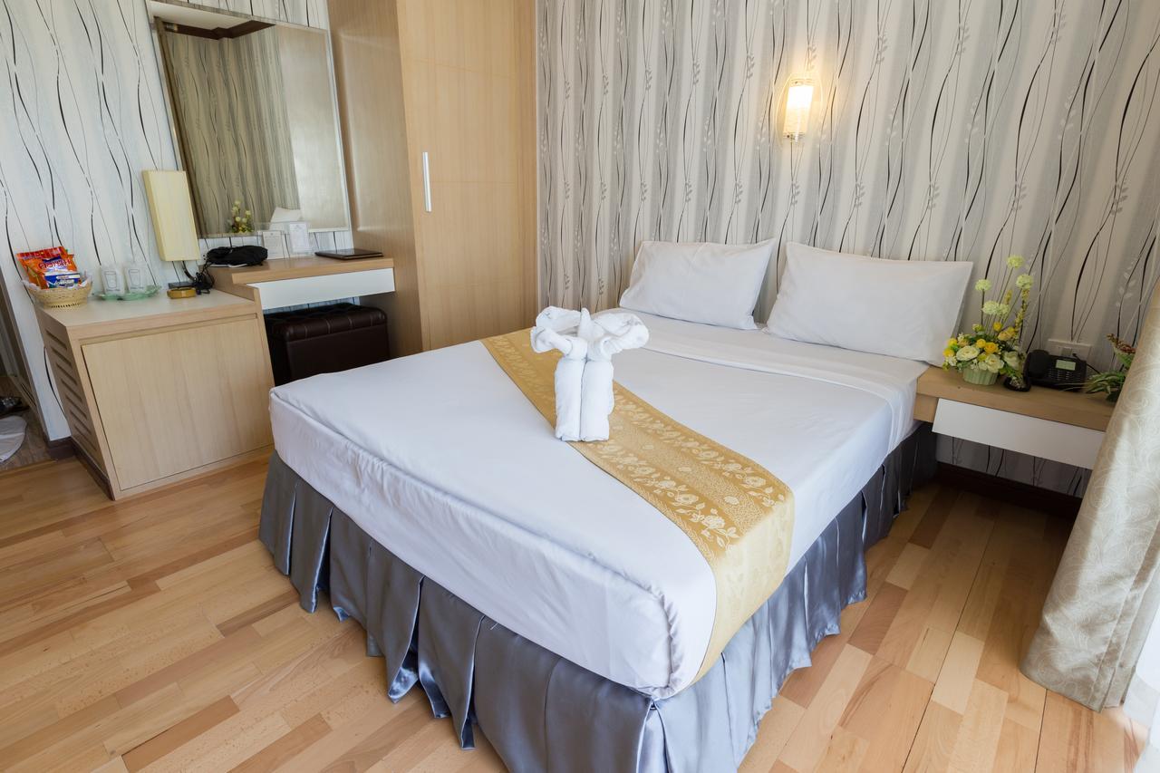 Korat Hotel - Sha Plus Накхонратчасима Экстерьер фото