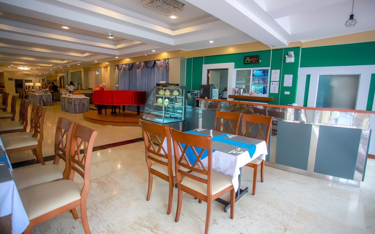Korat Hotel - Sha Plus Накхонратчасима Экстерьер фото