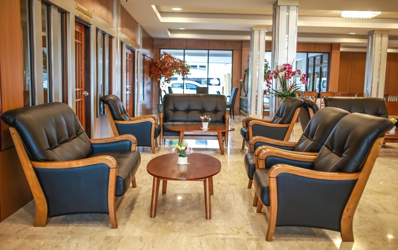 Korat Hotel - Sha Plus Накхонратчасима Экстерьер фото