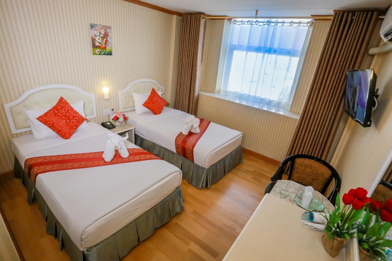 Korat Hotel - Sha Plus Накхонратчасима Экстерьер фото