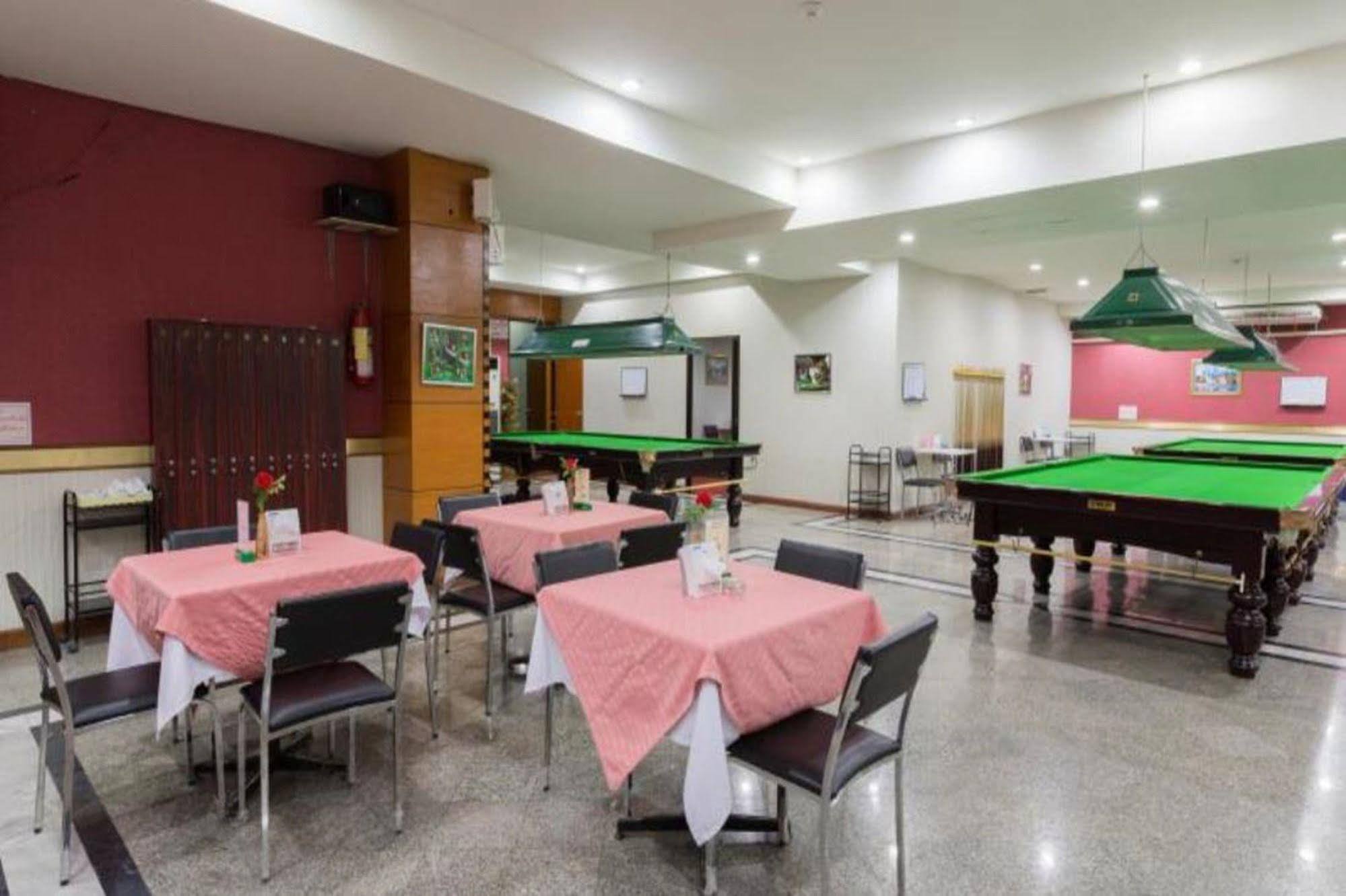 Korat Hotel - Sha Plus Накхонратчасима Экстерьер фото
